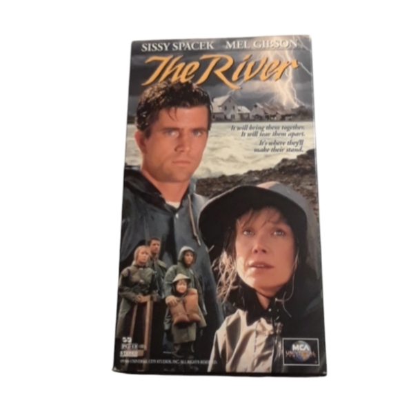 The river Universal home video VHS tape - Picture 1 of 3
